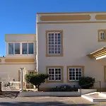 Ponta Grande 4*