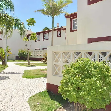 Ponta Grande 4*